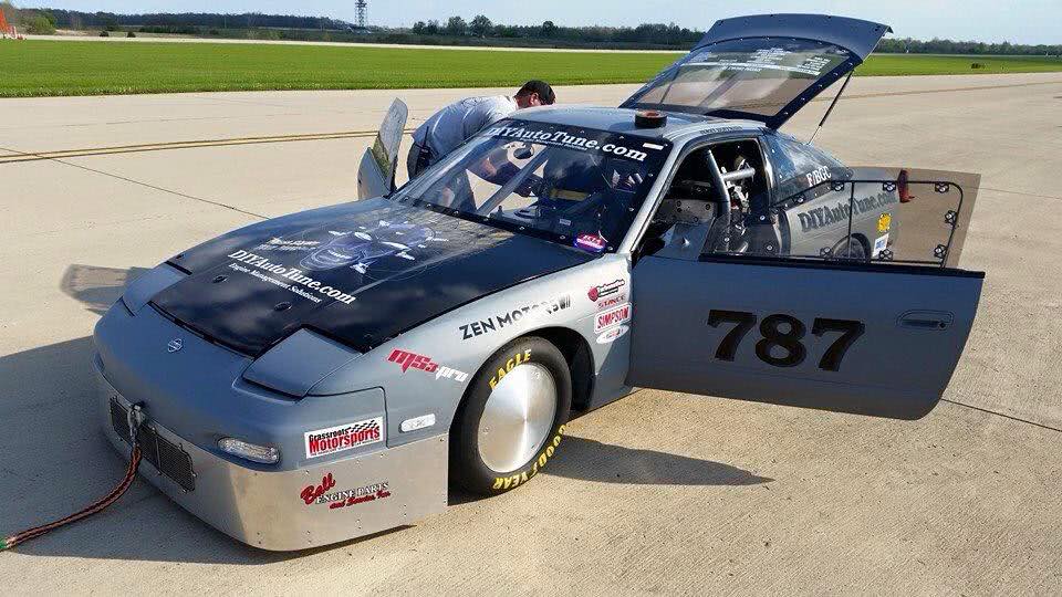Land Speed Racing: Nissan 240SX Hits 217+ MPH